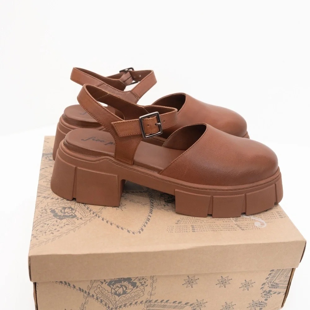 Free People |‎ Milan Platform Mary Janes Shoes